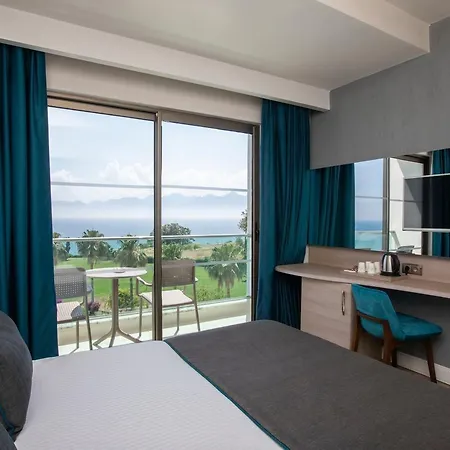 Falcon Hotel