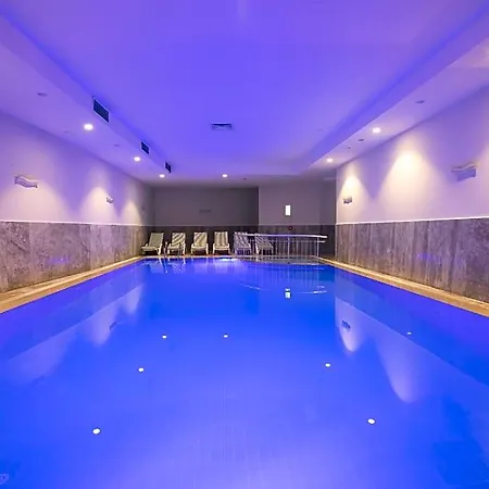 Hotell Falcon 4*