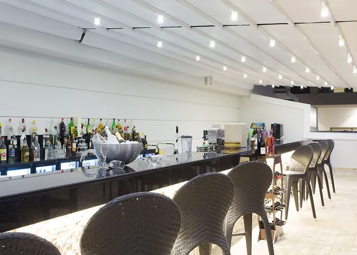 كلوب فالكون فندق أنطاليا